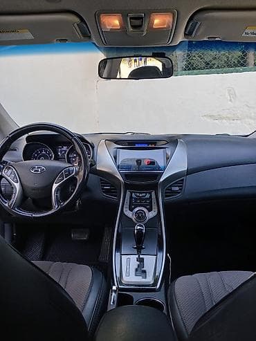 Nəqliyyat: Hyundai Elantra: 1.8 l | 2014 il Sedan — 7