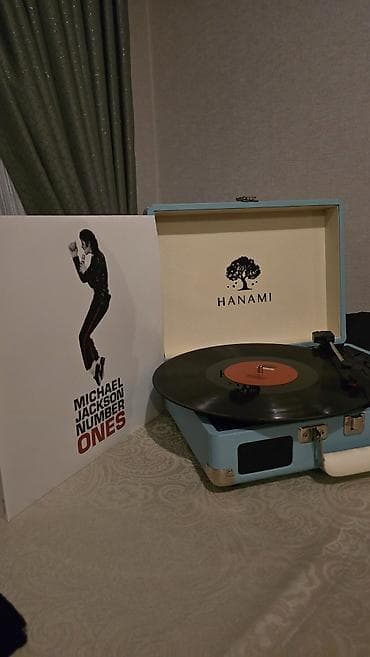 HANAMI portativ vinil pleyeri – çamadan tipli dizayn Xüsusiyyətlər: - — 1