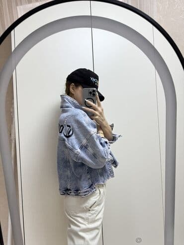 Gözəllik və sağlamlıq: Qadınlar üçün qısa cins gödəkçə - Model: “Loco Angels” yazılı — 2