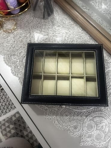 Saat qutusu – 10 bölməli - Material: qara rəngli ekodəri üzlük, ağ — 2