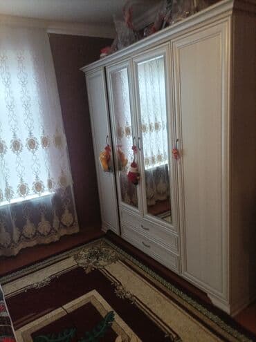 kompüter masası: İkinəfərlik çarpayı — 1