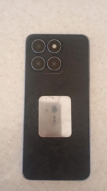 Smartfon – Android Xüsusiyyətlər: - Ekran: tam ekran, damla-naqışlı — 2