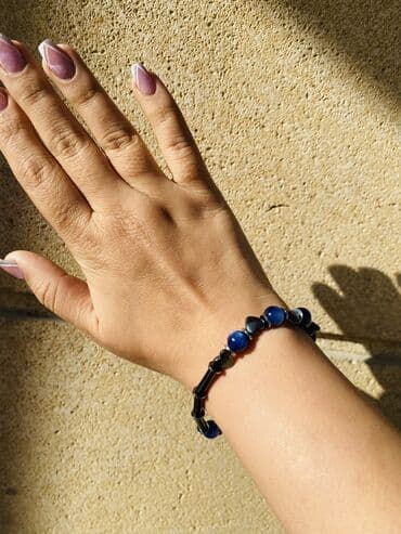 Zərgərlik dəstləri: Dəstə daxildir: Bilərzik — 4