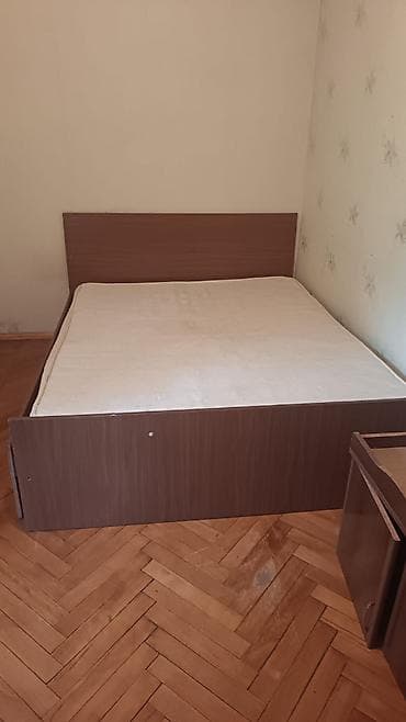 Satılır! Şəkildə gördüyünüz bütün mebellər satılır. Dəstəyə divan — 6