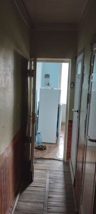 ikinci el metbex mebeleri: Açılan, 2 qapılı Düz dolab, Qarderob, paltar dolabı — 17