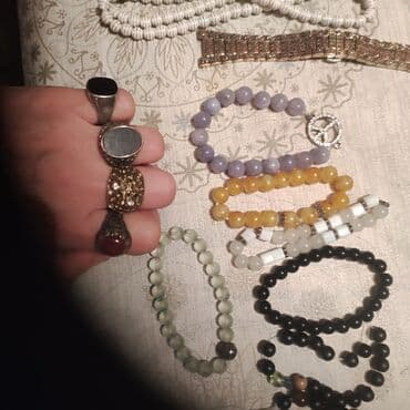 Diqqət . üzüklərbpyük barmaqlar ücündür, 2iyarətdən gəlib. Qolbaqlar