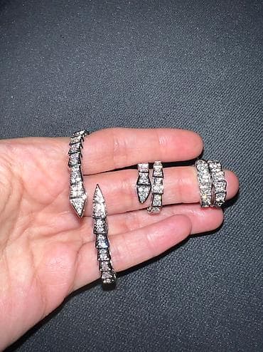 jeven brus qiyməti: Dəstə daxildir: Üzük, Bilərzik, Sırğa, Bvlgari — 2