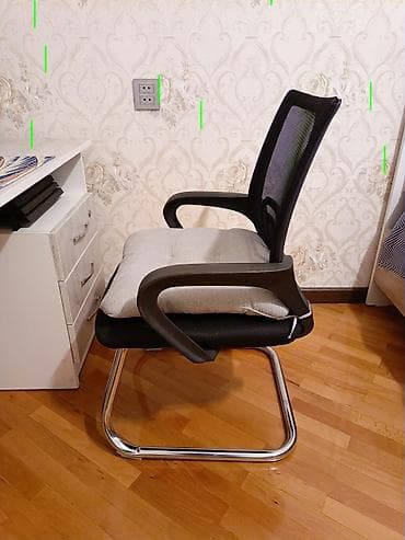 ofis mebelləri: Təkərsiz, Qolları tənzimlənmir — 2