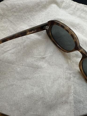 prada eynek: Le Specs gün eynəyi - Model: Le Specs (logolu qol hissəsində görünür) — 3