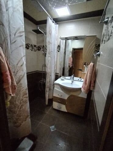 ucuz kafeler: Bakı, Yeni Günəşli Massiv D, 5 otaqlı, Köhnə tikili, m. Əhmədli, 104 kv. m — 13