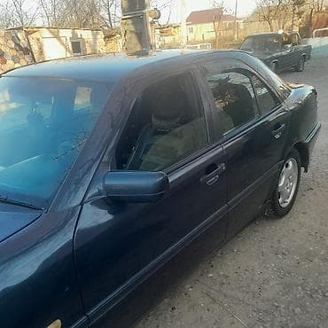 16 disk: Mercedes-Benz C-Class Sedan – C220 D hecbir problemi yoxdur Ötürücü — 5