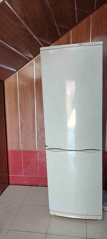 atlant soyuducu servis: 2 qapılı Atlant Soyuducu Satılır, rəng - Ağ — 1