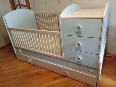 transformer masalar: Oğlan və qız üçün, Dördbucaq, Beşik, Dəst ilə, Matras ilə, Yellənmə mexanizmsiz — 3