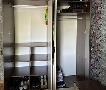 sfaner: İşlənmiş, 4 qapılı, Güzgülü, Qəhvəyi, Taxta, Kupe, Düz dolab — 1
