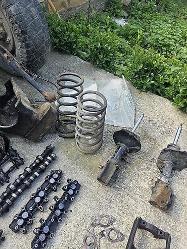 qezali avtomobiller: Nissan 3.3, 3.3 l, Benzin, 1998 il, İşlənmiş — 6