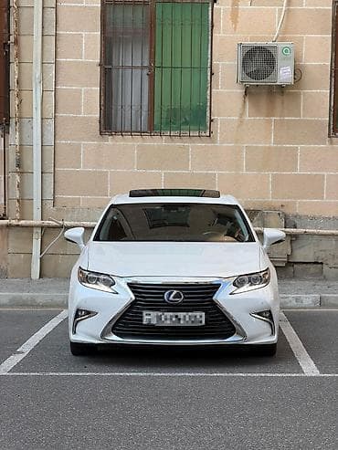 mitsubishi lancer evolution: Lexus ES: 2.5 l | 2016 il Sedan — 1