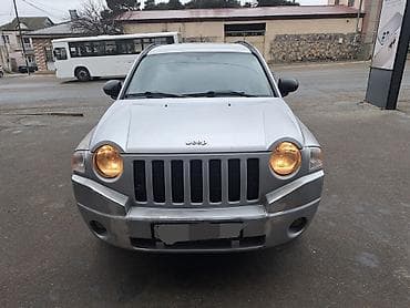 Jeep Compass: 2.4 l | 2008 il 223547 km Ofrouder/SUV