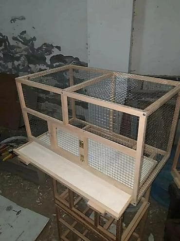 sort pişiklər: Taxta karkaslı və metal torlu quş qəfəsi - Material: təbii ağac — 2