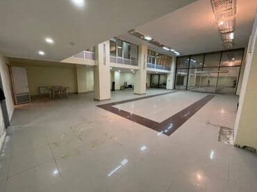 офисы в бизнес центре аренда: 28 may metrosunun yaxınlığında amerika sefirliyinə yaxın 260 kv sahəsi — 17