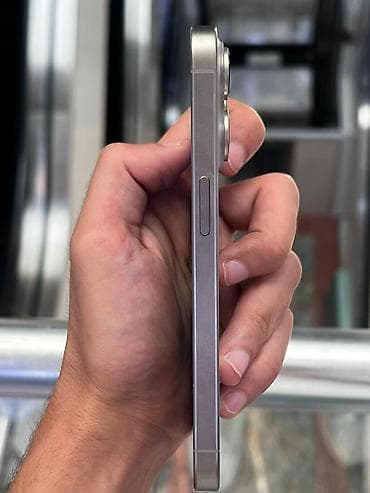 apple airpod: IPhone 15 Pro, 256 GB, Natural Titanium, Face ID — 2