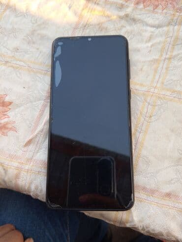 bakcell smartfon: Samsung Galaxy A8 Plus, rəng - Qara, Qırıq — 2