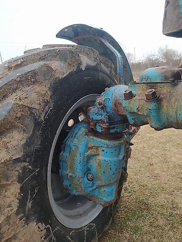 avto maşın: Minsk Traktor Zavodunun Belarus seriyasından dördçəkən traktor — 10