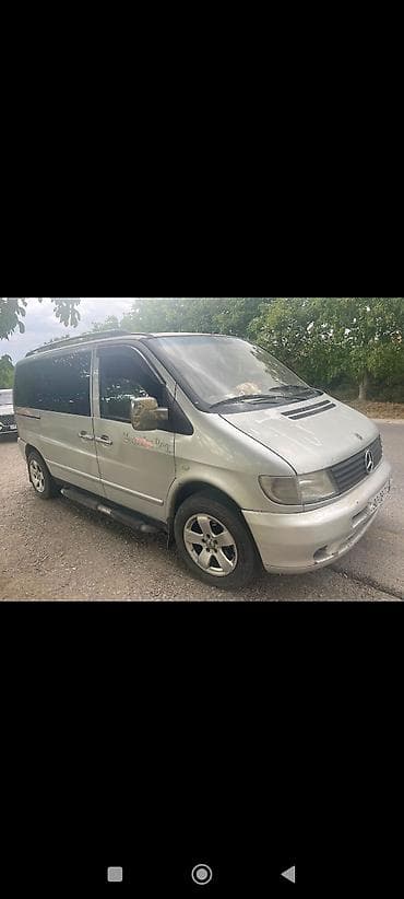 met: Mercedes-Benz Vito: 2.2 l | 2001 il Van/Minivan — 2