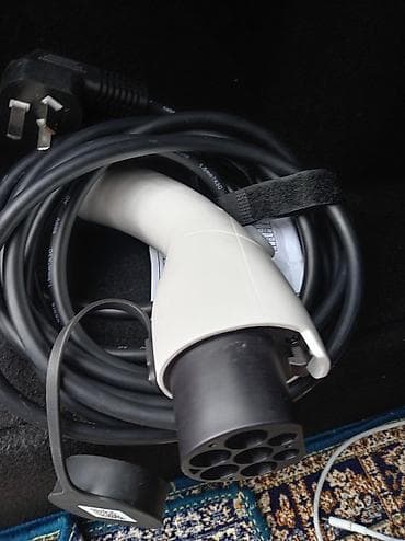 Məhsul: Elektrik avtomobili üçün şarj kabeli – Type 2 (Mennekes) fiş
