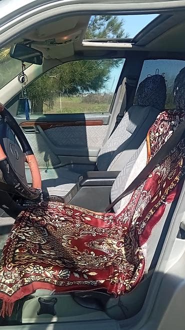 Mercedes-Benz 220: 0.2 l | 1994 il Ofrouder/SUV — 4