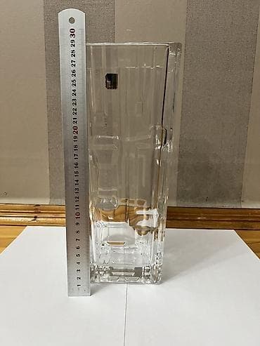 Vazalar: Bir vaza, Xrustal — 3