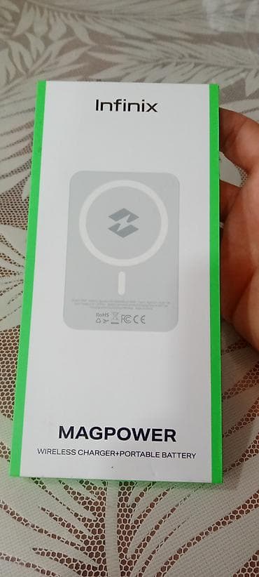 iphone aux kabel: Powerbank < 5000 mAh — 2