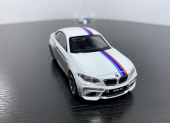 dəmir maşın: 5 əd - 80 azn✅ Oyuncaq dəmir kolleksiya maşınlar Uzunluğu - 11 sm Eni — 3