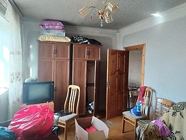 kiraye yolu ile satilan evler: Tovuz Rayonu Məşədi Əzizzbəyov küç düz şəhərin mərkəzində — 9