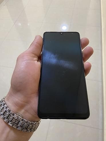 k70 ultra: Samsung Galaxy A32 — 1