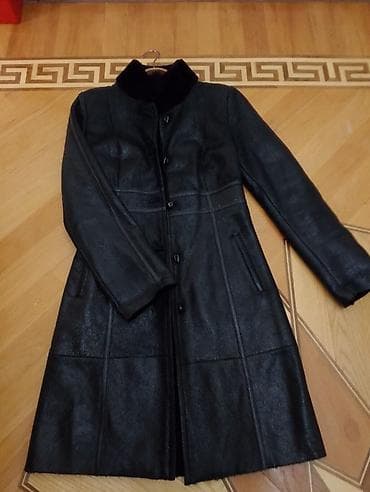 Təbii dəridən kürk.demek olar ki heç geyinilməyib.Olcu balaca