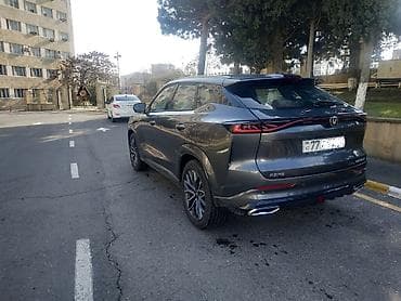 changan eado: Changan Uni-V: 1.5 l | 2025 il Krossover — 8