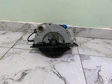 uqlarez mişar: Elektrikli Taxta mişarı.Ideal veziyyetdedir saat kimi işləyir — 4