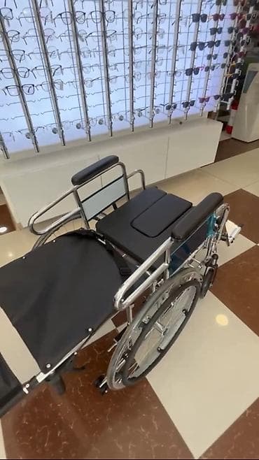 matorlu araba: Tualet funksiyalı universal əlil arabası - Çevrilən oturacaq: orta — 3