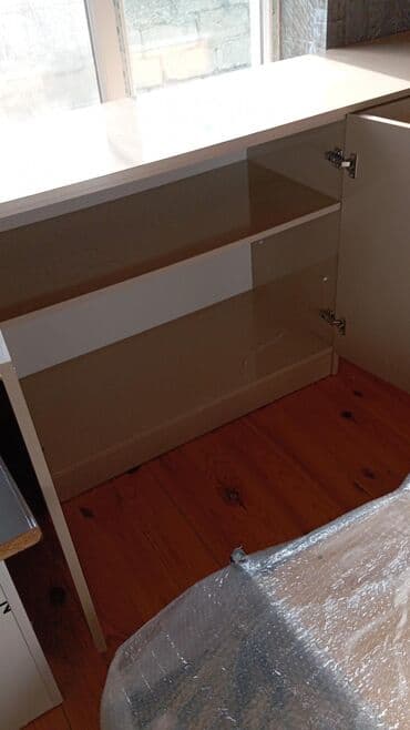 kiraye evler mingecevir: Termo kenari dolabla. En 50, uzun2.40. Qiymet 50 azn. Unvan Bilgeh — 3