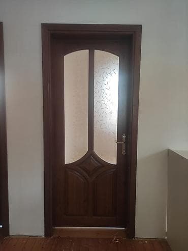 şuşe qapi: Taxta iç qapı – dekorativ şüşəli model - Material: təbii ağac — 4