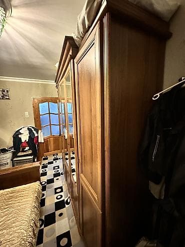 qapi kraskalari: İkinəfərlik çarpayı, 2 tumba, Dolab, Termo, İşlənmiş — 4