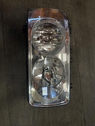 mersedes farası: Sol, Yaxın və uzaq vuran işıqlar DAF, 2026 il, Çin, Yeni — 2