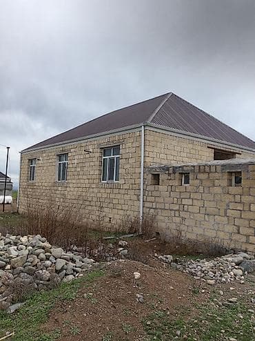 binede ev: Satış üçün həyət evi - Tikinti: Təbii daş (küləhəng/kərk‑daşı) — 1