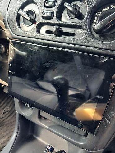 Автоэлектроника: Avtomobil üçün multimedia və audio sistemi hamisi iwlekdi yaxwi — 1