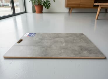 VARIOclic laminat döşəmə nümunəsi – beton effekti, boz tonlarda -