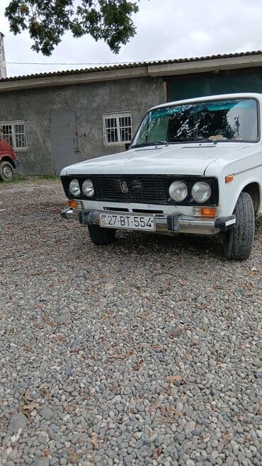 купить чехлы на авто: VAZ 2106 sedan – klassik ağ kuzov, qara ön barmaqlıq və xrom — 6