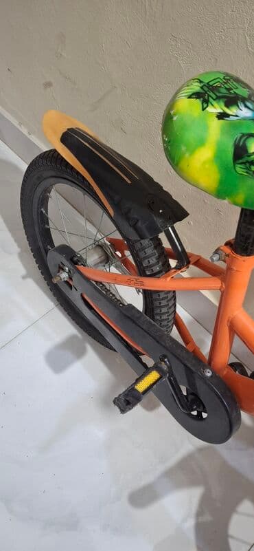 3 yaşdan yuxarı uşaqlar üçün velosipedlər: Bu, narıncı rəngli uşaq velosipedidir. Ön tərəfində əşyaları daşımaq — 2