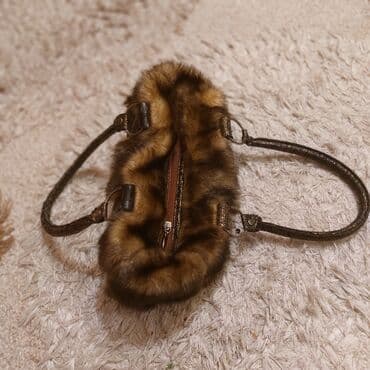 qaşlı canta: Sumka baha alinib.) 5azn. satlir.( İşlenmiş) — 6