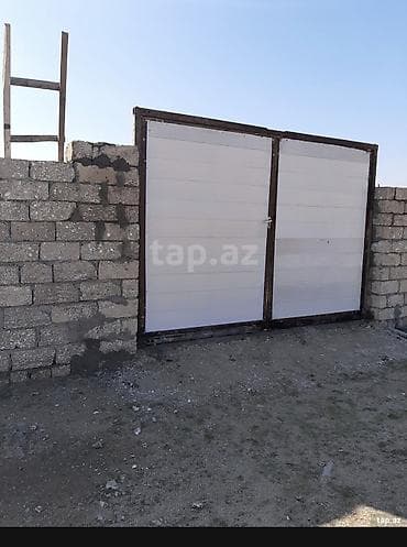qapi darvaza: Qalada heyet satılır 12 sot .opwi satılır hisse hisse yox — 2