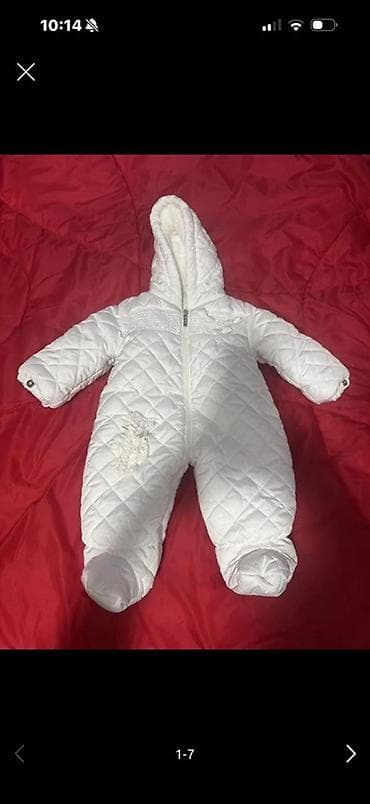 ağ sandallar: Uşaq kombinezonu – qış üçün - Rəng: ağ - Model: kapüşonlu, tam bədən — 1